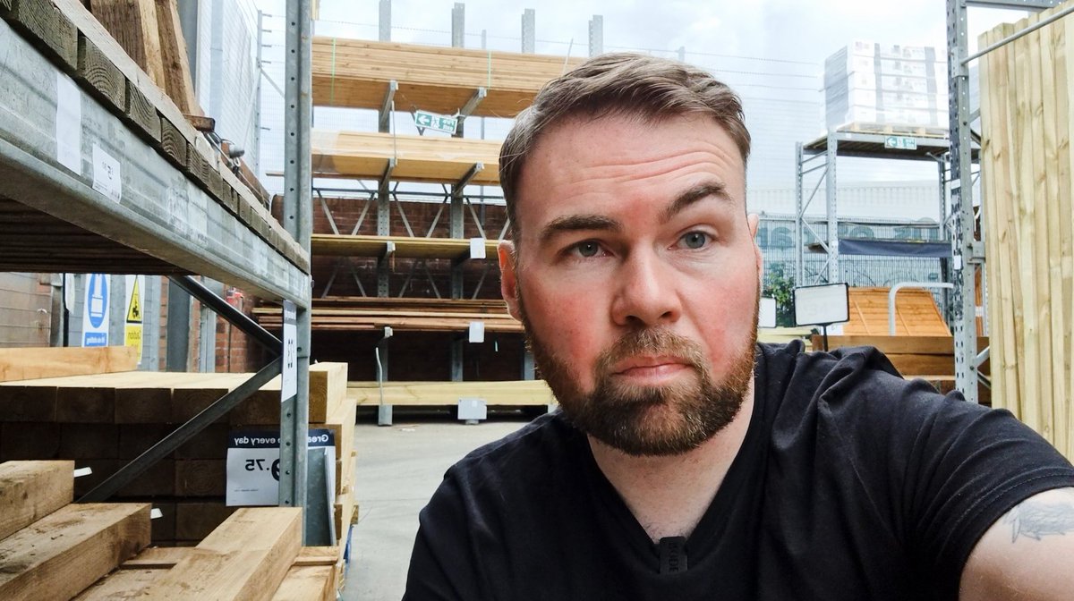 stuart_carroll1's tweet image. If you see a rather nervous looking man walking around a local hardware store..... yes that&apos;s me! Come and say hello! 🤣

#Remotelearning #Learningwithcontext 
#Nervousbutdefiant
