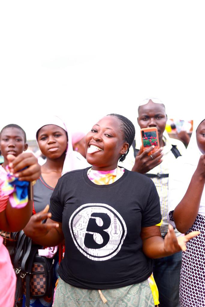 QuistDzifa's tweet photo. A big thank you to @BoomplayMusicGH
They made history
Yesterdayโs #AlphaFlashMob was all due to their support.
Letโs all download the #Boomplay app and stream more music guys ๐ฌ๐ญโ๐ฝ
Thanks for your support once againโค๏ธ https://t.co/c6FVWCpFE4