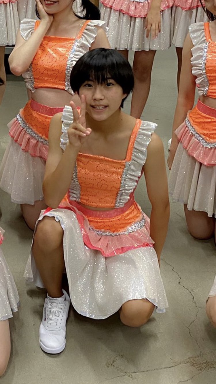 ややちょ かわいいな 女バスの試合後の集合写真にしか見えない バスパンとバッシュ履いてる T Co R2werz2osd Twitter