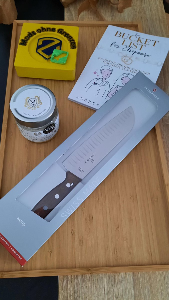 Ich hab tolle Mod Kollegen <3

Danke <a href="/ModsOhneGrenzen/">ModsOhneGrenzen</a> für das nachträgliche Hochzeitsgeschenk