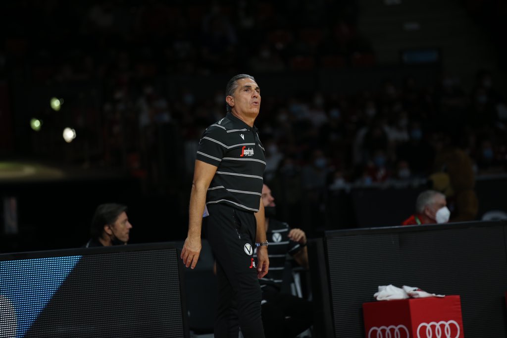 FCBBasketball's tweet photo. 🏀 RACE FOR THIRD IS LIVE 
@virtusbo vs. @paobcgr 

📺 NOW LIVE &amp; FOR FREE ON https://t.co/byWTxCI1U2 

#MagentaSportCup #AudiDome | Fotos #Stickel https://t.co/PESvTSZbOu