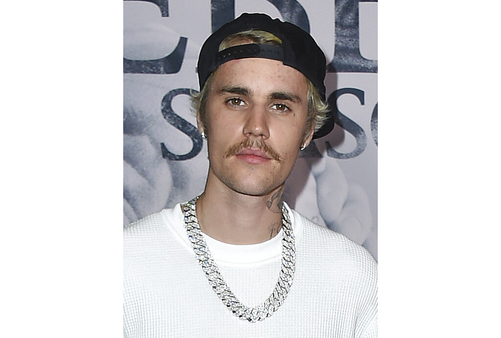 SentinelMagColo's tweet image. #JustinBieber to make triumphant return to MTV VMAs 

ow.ly/EQZ350G8rpe 

#MTVVMAs #lilnasX #CamilaCabello #Chloe #DojaCat