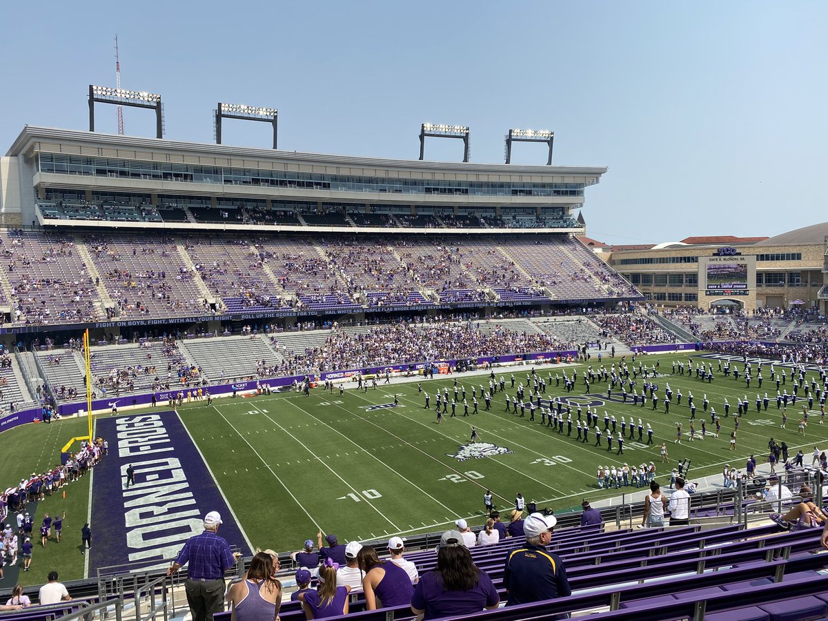 Prof_Lusch's tweet photo. @DavidECohen_ Better than ours 9min before kickoff https://t.co/oKFJlKGlYT