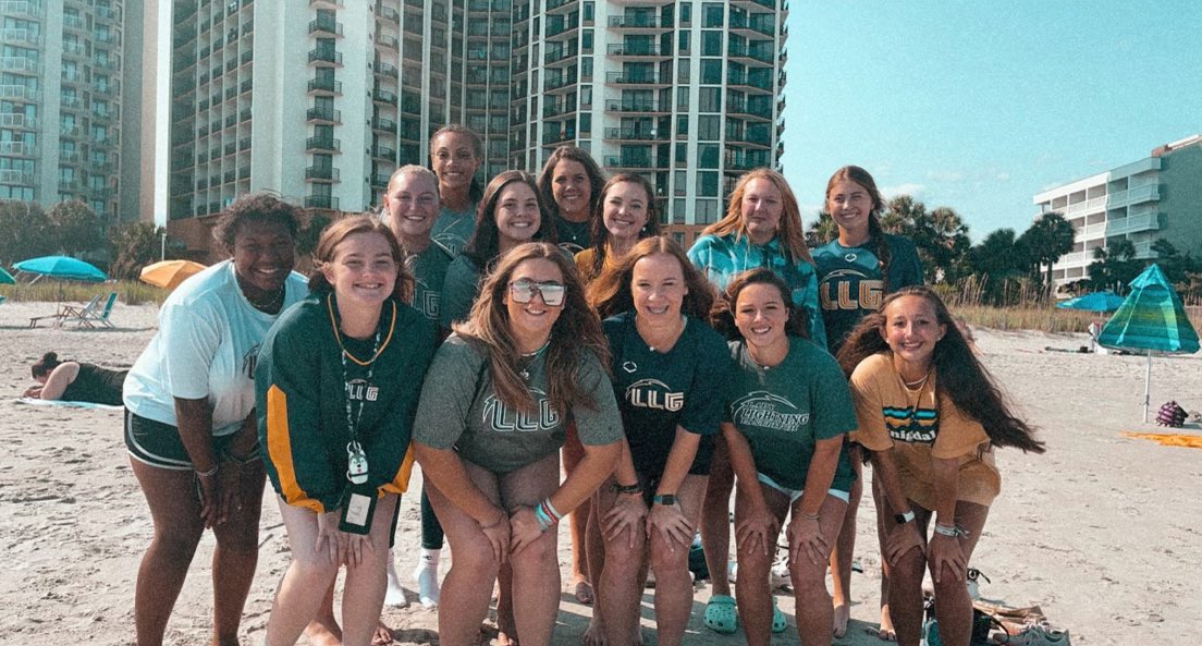 Summit is about building strong bonds, and lifelong friendships. We aren’t just a softball org, we are a family.  

First day of play we were working through the “new team” kinks. So much to look forward to this year with a great group of talent. #FamiLLGY