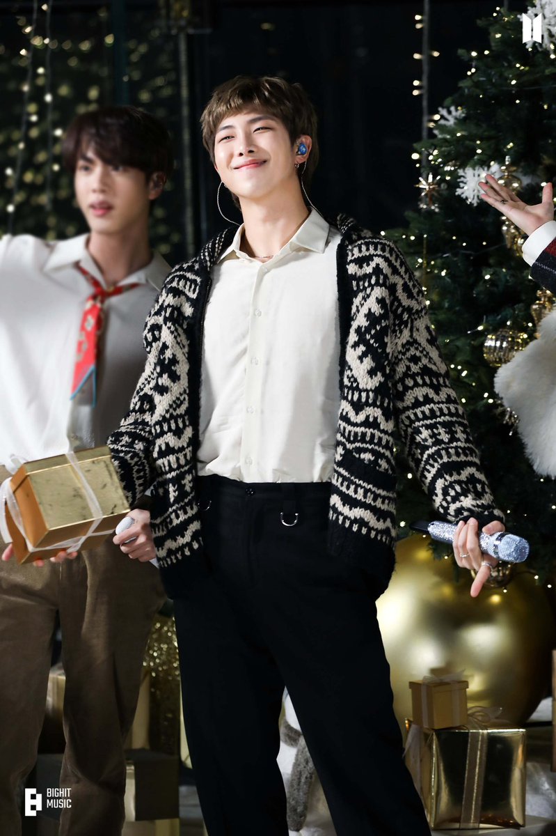 BTS ナムジュンの誕生日を記念してセンイルフォトがついに公開