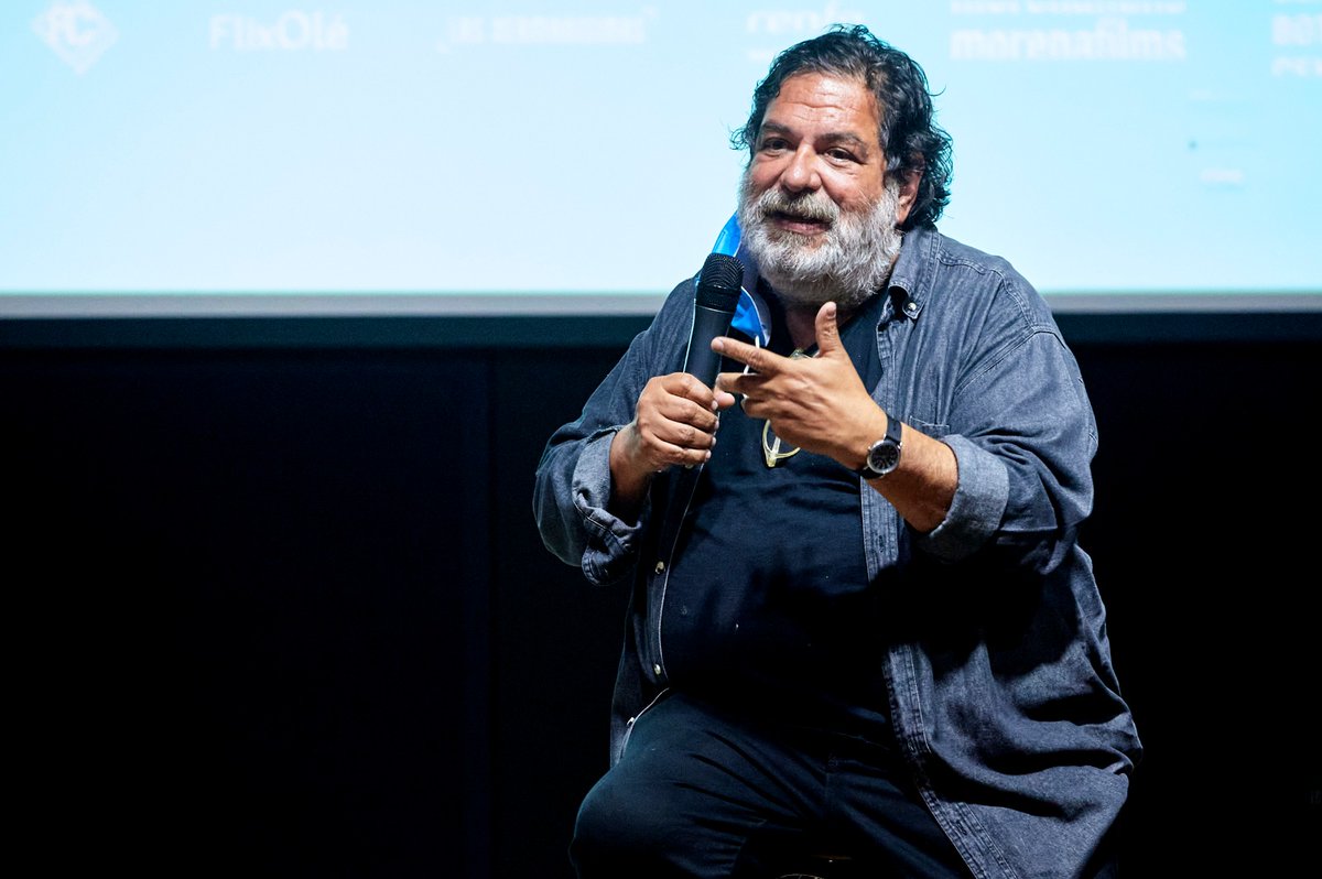 fcinesantander's tweet photo. 📽️ Anoche acogimos el estreno en España de @MiedoTorero, del cineasta Rodrigo Sepúlveda, dentro de nuestra sección Puentes Iberoamericanos. ¡Gran noche de cine chileno en la Sala Casyc UP, de @casyc! 🙌 #SantanderEstáDeCine #Cinema #Chile #SCIS2021 https://t.co/Q4GgYd6Xzb