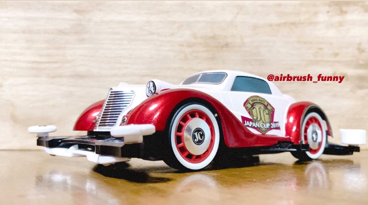 airbrush_funny's tweet photo. #JC2021コンデレ2
#ミニ四駆

作品名「Nostalgic Baron」

自動車用塗料でカスタムペイントしました🚗

せっかくなので参加します✨ https://t.co/xjVScSjq0f