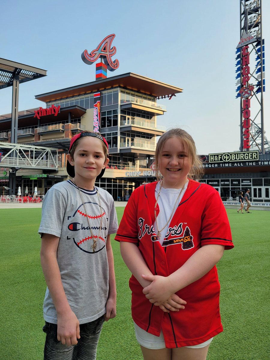 NickDavison's tweet photo. Noah and Payton are here at the @braves game to celebrate Payton's 9th Birthday. She wanted to celebrate with the Braves!
@FreddieFreeman5 @yungjoc650 @MaxFried32 @YaBoy77 @austinriley1308 @BlooperBraves @Mike_Soroka28 @ozzie  @LieutenantDans7 @aduvall123 @ian_anderson15 https://t.co/TuLbTUvlEP