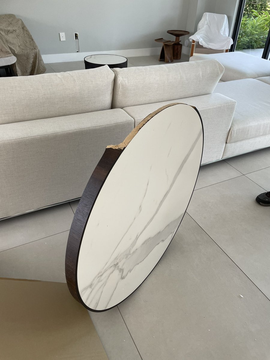 andy7ross4's tweet image. This is how @modloft delivers their products after 3 months waiting. Don’t buy it. Extremely delayed and messy delivery service. Bad quality products. #modloft