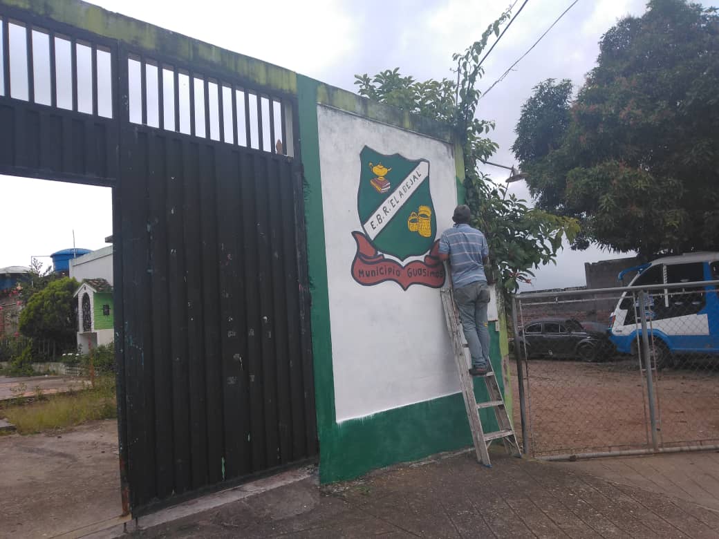 Recuperación de la fachada <a href="/EBAbejal/">EB EL ABEJAL</a> Municipio <a href="/GuasimosCra/">Guásimos CRA</a> <a href="/Miyoer/">Felipe Vega</a> <a href="/Ceduc01MG/">CIRCUITO EDUCATIVO 201001001 GUASIMOS</a> Estado @ZonaEducTachira <a href="/charlychaves/">Charly Rojas Chaves</a> <a href="/Danielcustodio3/">Daniel Custodio</a> <a href="/eduardopiate2/">eduardo piñate</a> @MPPEDUCACION