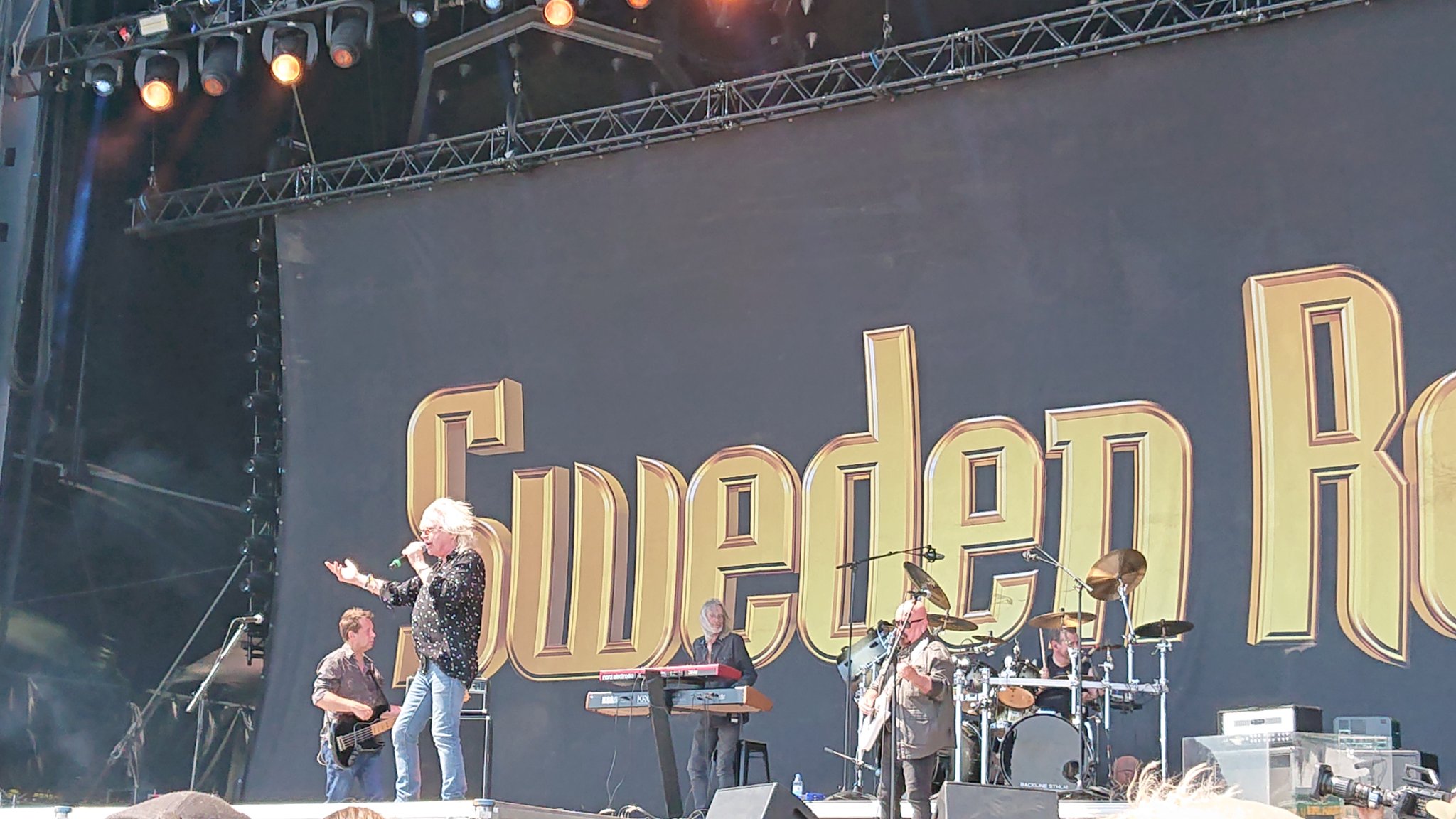 Happy birthday Bob Catley.             Magnum                                      