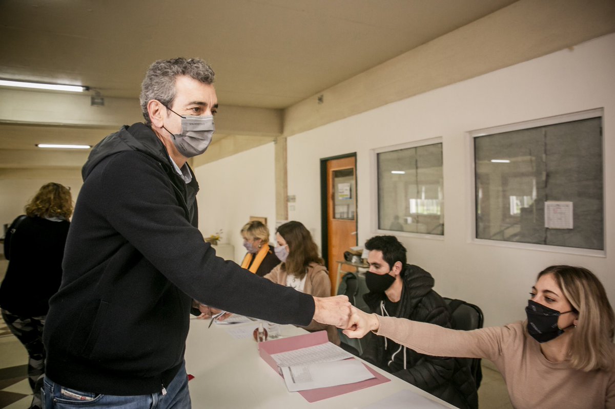 Es un día importante para que vayas a votar, hoy podemos terminar con la grieta que tanto mal nos hizo. Hoy decidís vos.
#VamosConVos