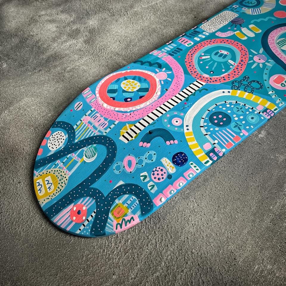 OnSkatepark's tweet photo. Hundreds and thousands of marks and details have gone into Teresa Beswick Art's joyous piece, Skating in Candyland. Be in on it to win the auction. It ends on 19th September at midnight. https://t.co/kAsJXMBumx #skatedeckart #skate https://t.co/lSr5XufNRd