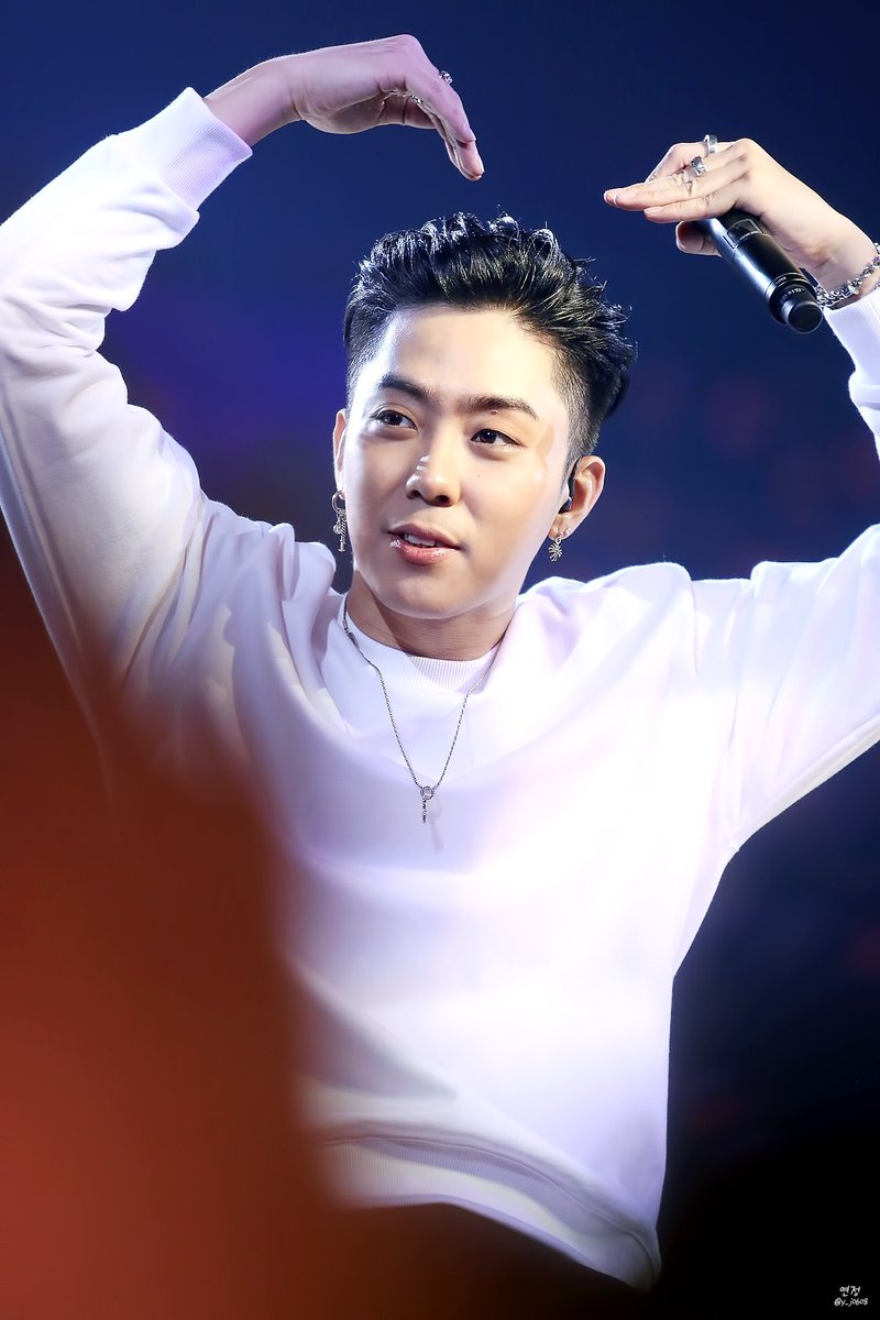 aayu4g1's tweet photo. My mood booster, my hero during very low time, my saviour in all kind of misery....thank you oppa #eunjiwon
#missingyoubadly
#sechskies
#yellowkies
#1kyne
#forever https://t.co/qPBpetAYog