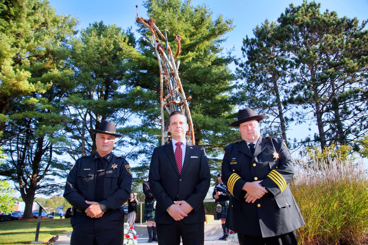 AsmSantabarbara's tweet image. Photos from the 20th Anniversary 9/11 Remembrance Day Service @FMCC_SUNY. Let us never forget the lives lost on that day and the countless heroes who risked their lives for others.