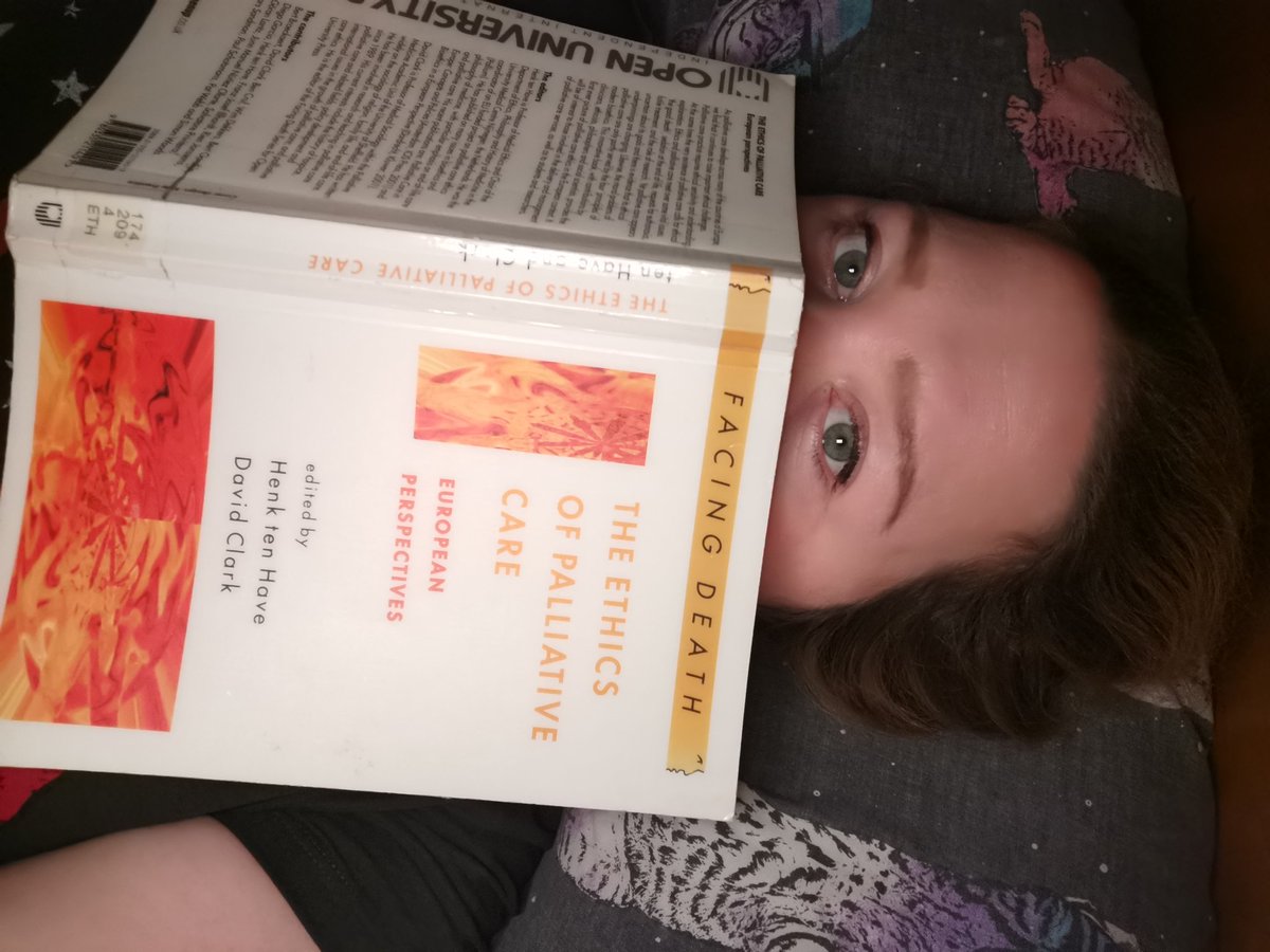 rubyru88's tweet photo. My brain hurts #studying https://t.co/5Es4tQm0Fv