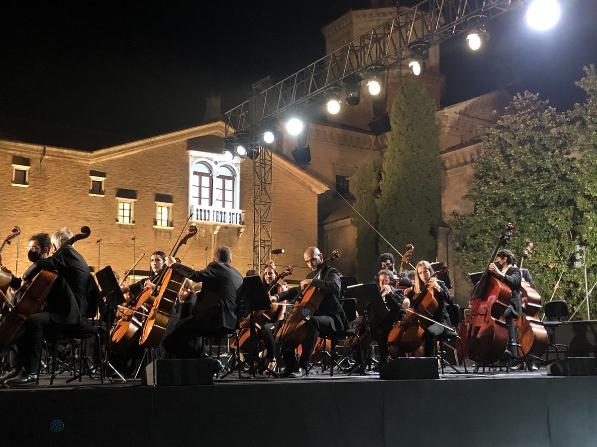 ravennafestival's tweet image. #Dante chiama e noi rispondiamo con la musica... il Concerto per #Dante ha inizio, #livestreaming su @itsart_it