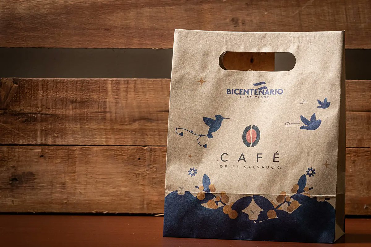 bicentenario's tweet photo. Ya puedes encontrarlos en sus puntos de venta.

📍Camisa, Merch Studio
📍Taza de leyendas, @Tentissv
📍Pulsera, @MuchasCosasSv
📍Hamaca, mañanera y manteles individuales, @artesan_es
 📍Cafeterías locales, Café El Salvador https://t.co/2IobLK4Ue0