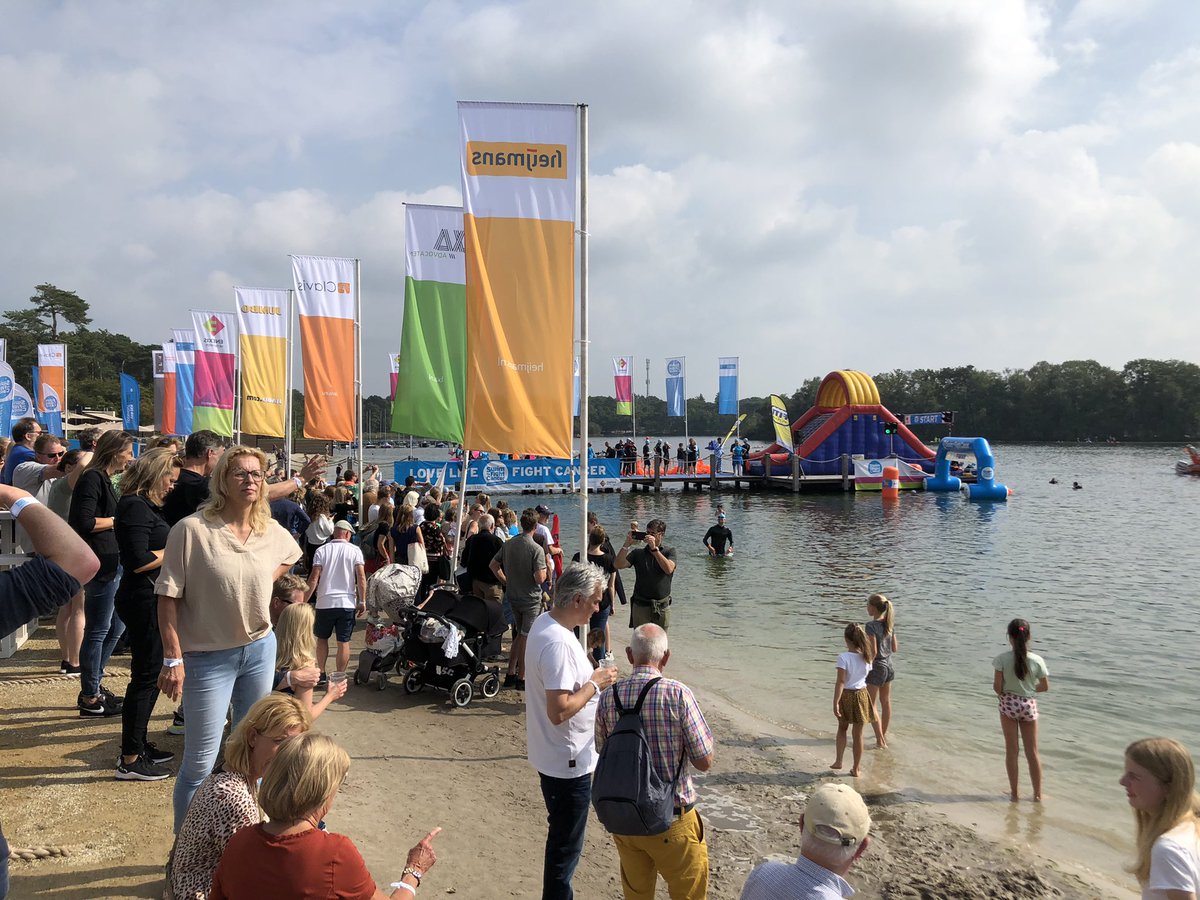 PCGGlas's tweet image. Voor de 9e keer gezwommen voor Swim to Fight Cancer @SwimtoFC073. Met ons fantastische team van @RotaryDB haalden we ruim €30.000,- op. 
En het eindbedrag loopt nog op 🙏🏼 Doneren kan nog steeds: fightcancer.nl/fundraisers/Ro…