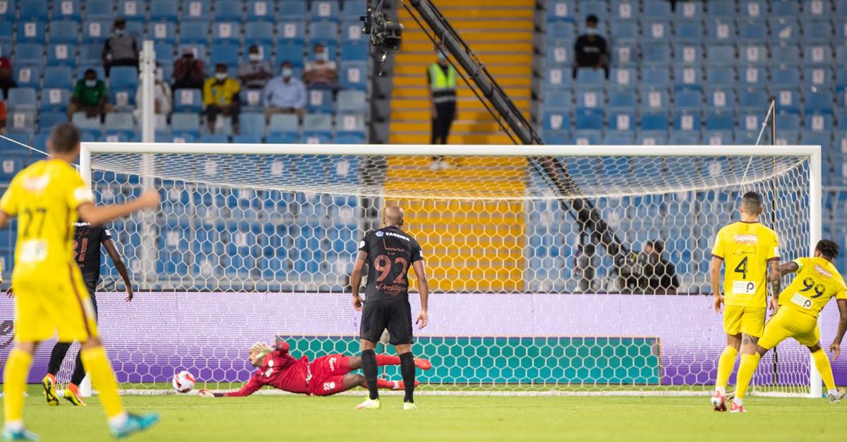 القفاز 🚫🧤

#الشباب #الشباب_الحزم