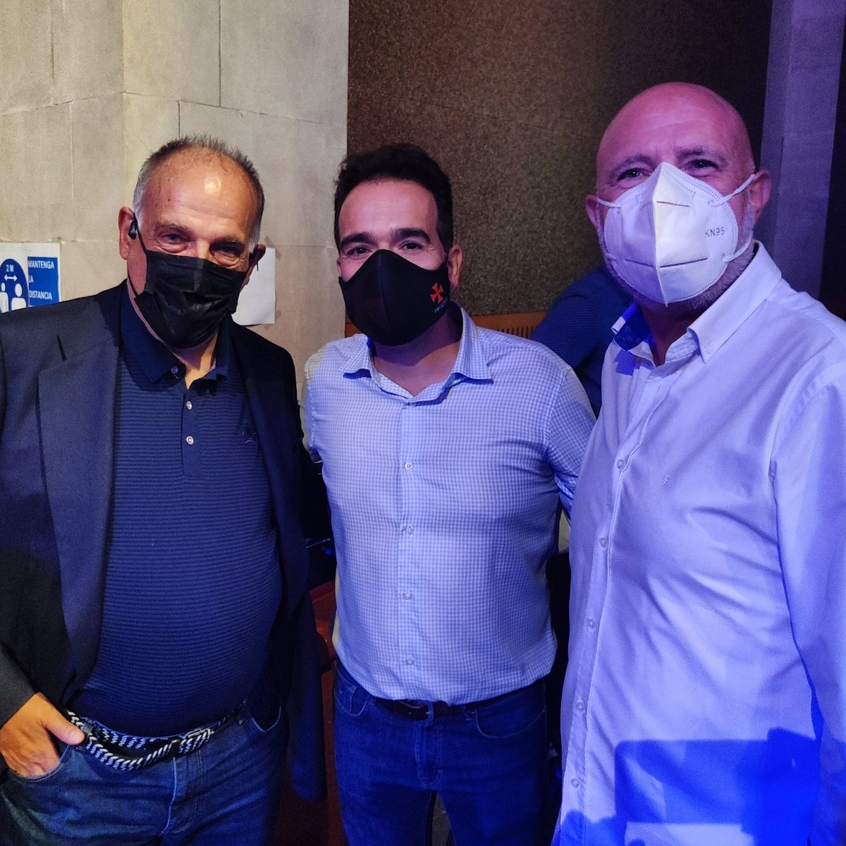 Hoy hemos coincidido con <a href="/Tebasjavier/">Javier Tebas Medrano</a> <a href="/pedrotorrens/">pedrotorrens</a> en #Monzón #Aragón. 

Personas con un gran empuje y referentes en sus ámbitos de acción.