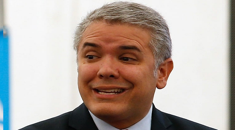 Canciller Félix Plasencia a Duque: Estado Colombiano, fábrica de mercenarios, es responsable de una guerra de 70 años que quiere exportar al continente

#VacúnateYA 

vtv.gob.ve/canciller-feli…