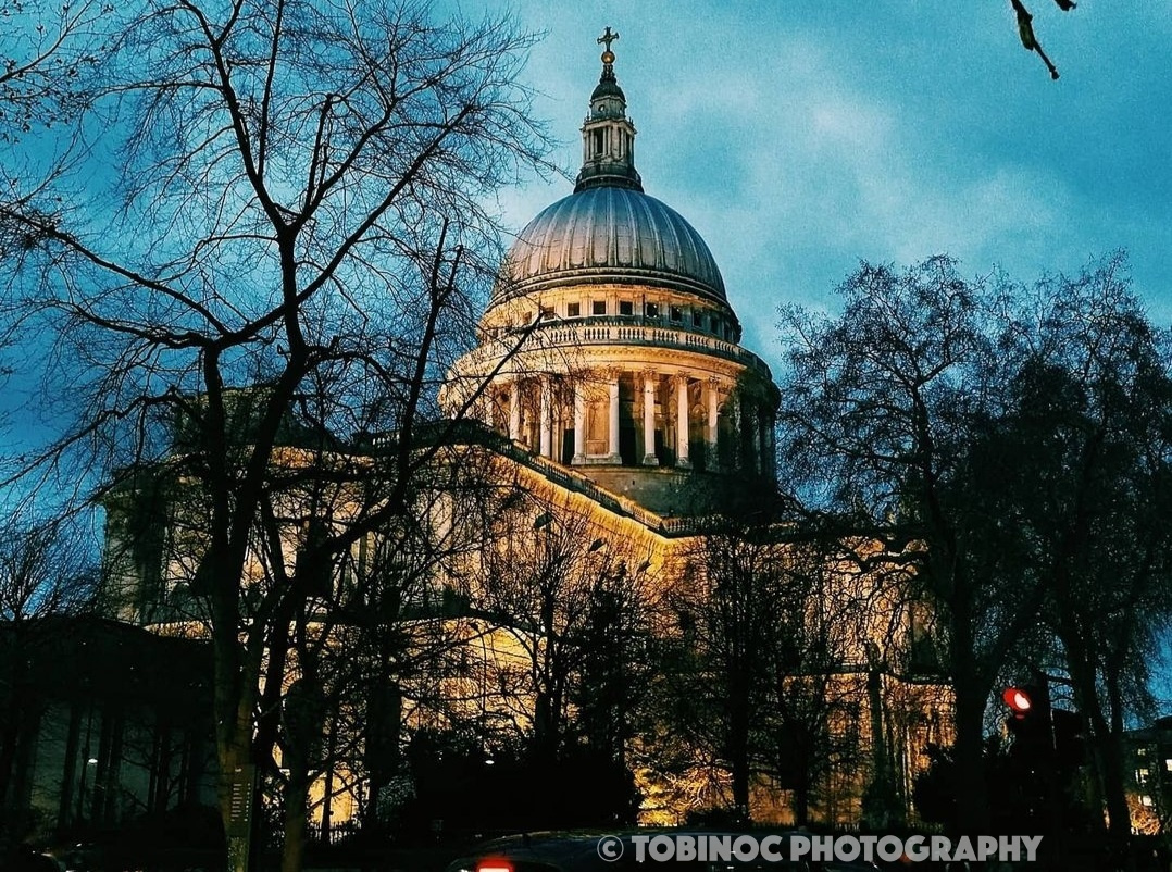 A dark evening in London lit up by St Paul's Cathedral! 

#London #cathedral #stpauls #architecture #cityphotography