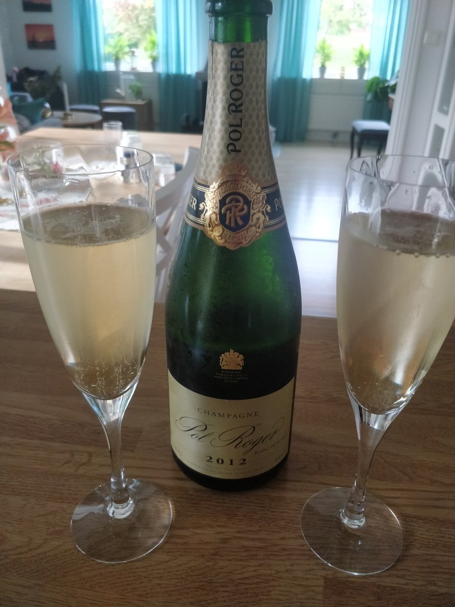 Celebrating <a href="/McLarenF1/">McLaren</a> amazing 1 - 2 at Monza with some Pol Roger 2012. <a href="/danielricciardo/">Daniel Ricciardo</a> <a href="/LandoNorris/">Lando Norris</a> <a href="/ZBrownCEO/">Zak Brown</a> #FansLikeNoOther