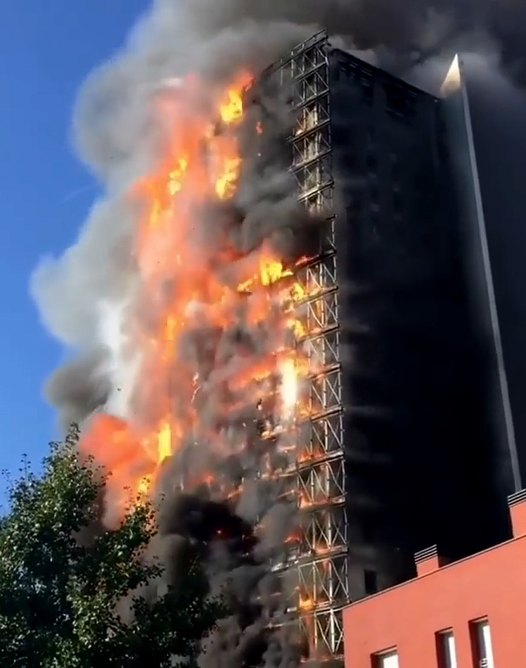 firesafety4all's tweet image. #Reality ...
.
1. Today's #BuildingContents + #ModernBuilding Practices &amp;amp; Materials + Abysmal #FireSafety Construction In A #BadlyRegulatedIndustry &amp;gt; #StayPut Is TECHNICALLY INEPT.
.
As Competent People In The #FireEngineering Community Already Know This &amp;gt; #StayPut Is CRIMINAL.