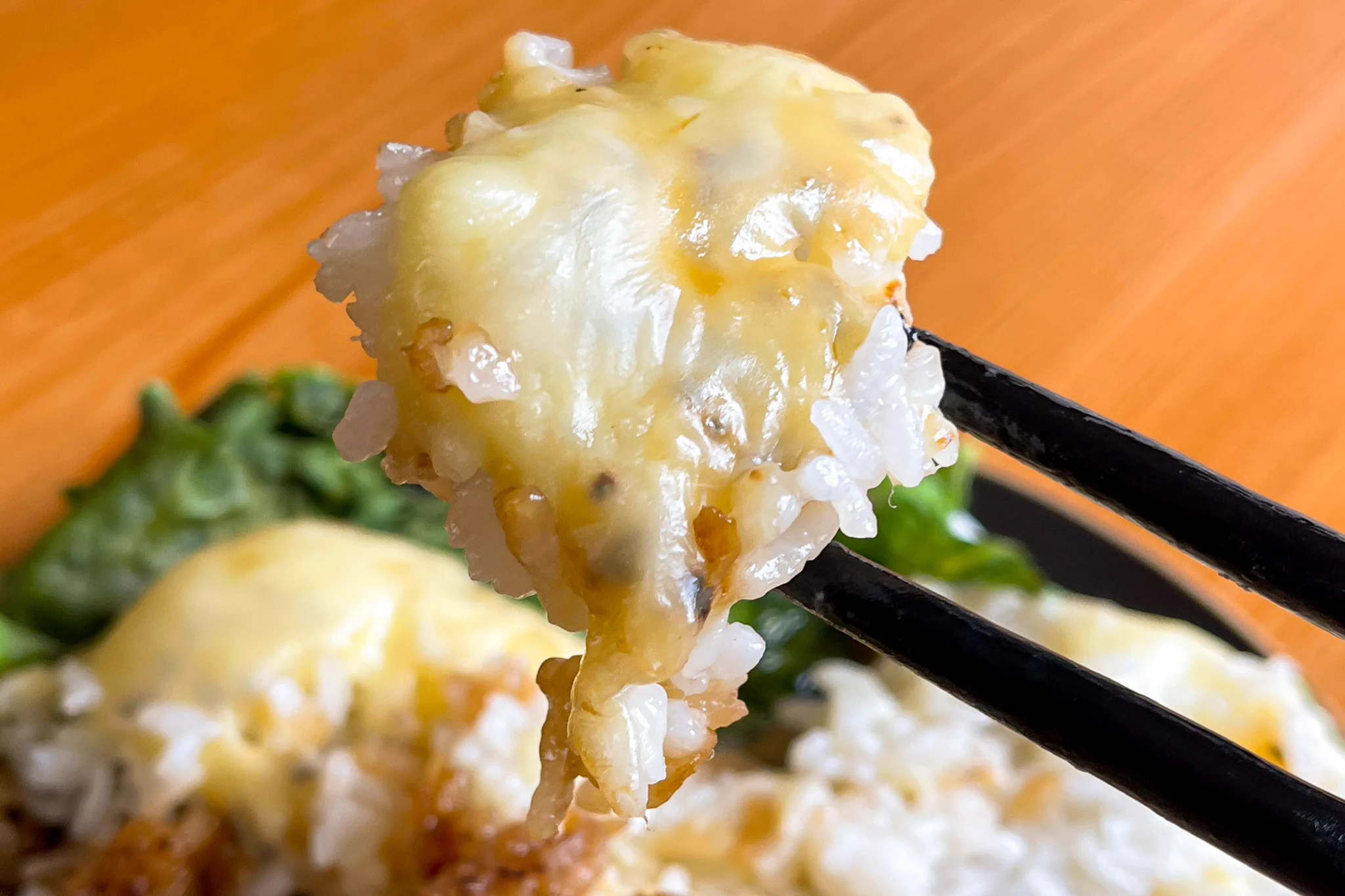 ぱくぱく食べられちゃいそう！照り焼き風に仕上げた、とっても美味しそうな焼きおにぎりレシピ！