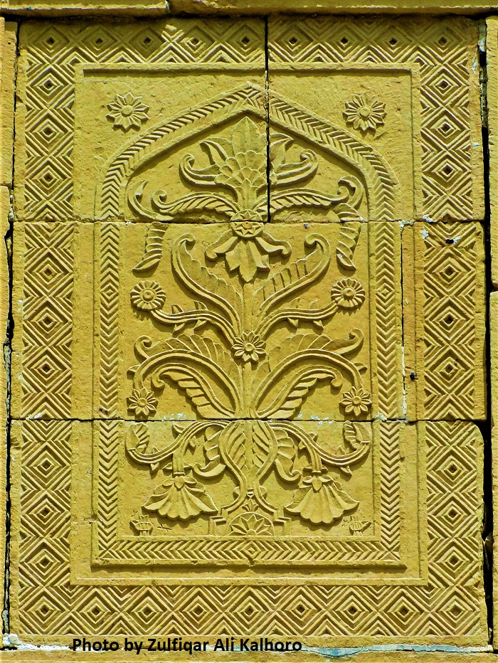 ArchiAdvisor's tweet photo. RT @Kalhorozulfiqar: Detail from the tomb of Mir Muhammad Khan #Talpur, the founder of Tando Muhammad Khan town, at Fateh Bagh.#Talpurs #Sindh #architecture #archaeohistories #architecturephotography #architecturelovers #Pakistan #archeology #History #p… https://t.co/ZBqtchP2R8
