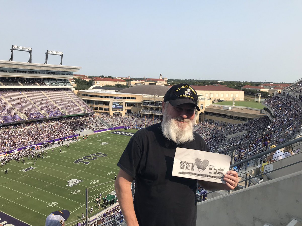 TCU - Cal Bears. Great afternoon for some college football. Thanks to <a href="/VetTix/">Vet Tix</a>