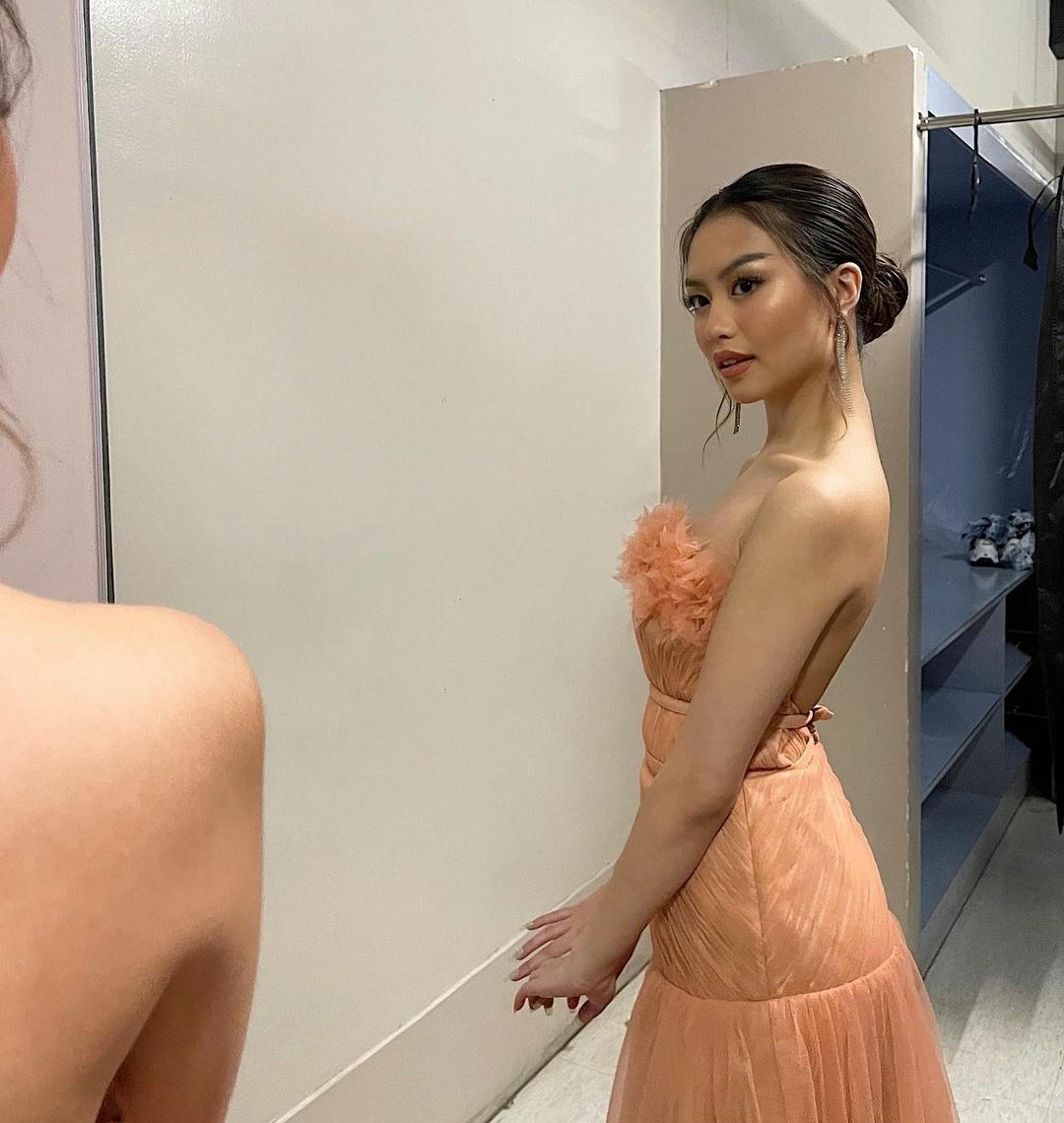 ashonleh's tweet photo. happiest 18th birthday, my love! Will always here to support you. Keep reaching your dreams! I love you so much! @lallainashley ♡︎ https://t.co/B2UaEdNEZg