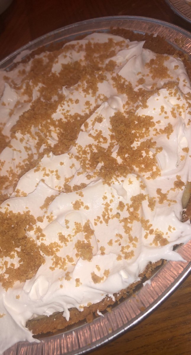 defaultusrr's tweet photo. #slimsweets #piegod https://t.co/zCAiZvFLwz