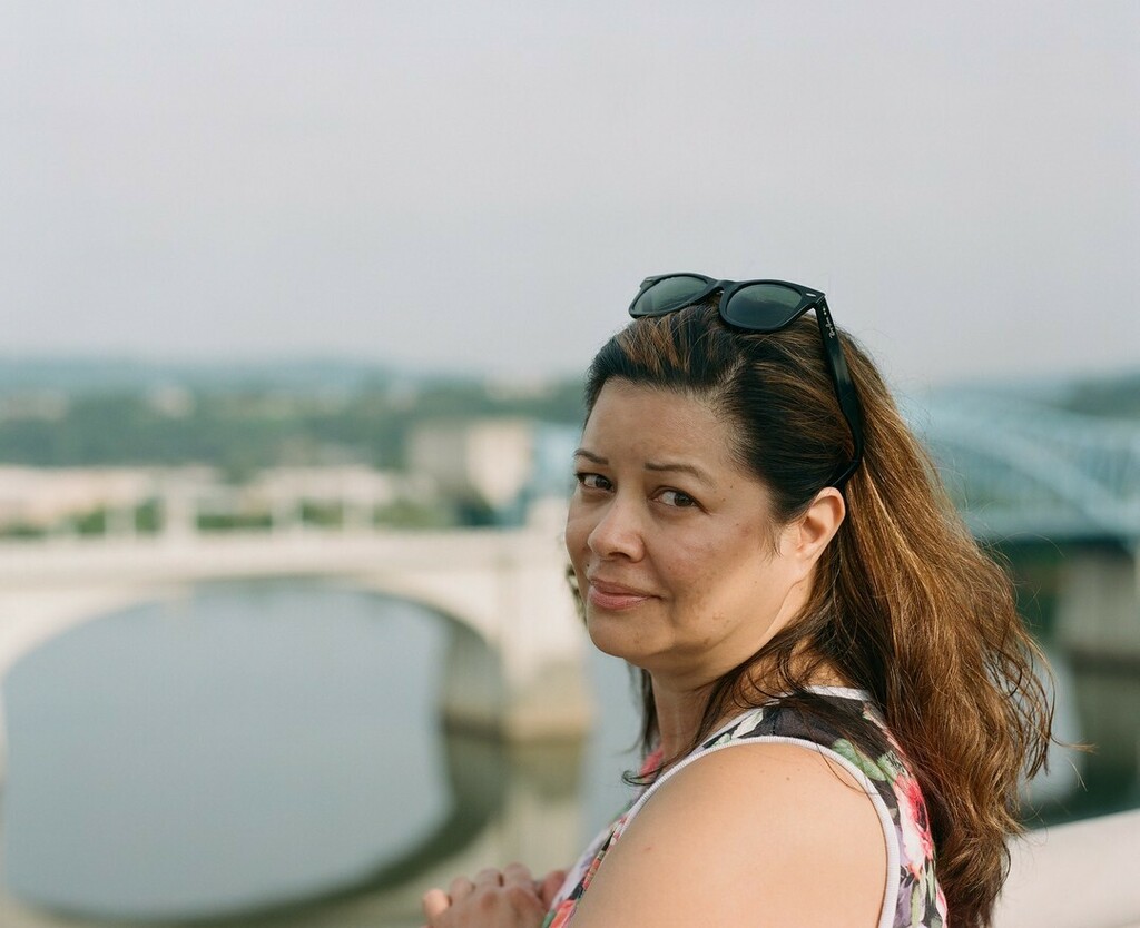 scottmicciche's tweet photo. Her first image after our move to Tennessee, along the Walnut street bridge with the Market Street bridge in the background.
.
.
.
#pentax67 #105mm #kodak #madewithkodak #portra400 #120love #120film #analogvibes #portraitphotography #chattanooga #tenness… https://t.co/QZlOmJXaDs https://t.co/Qj3NdnKhO9