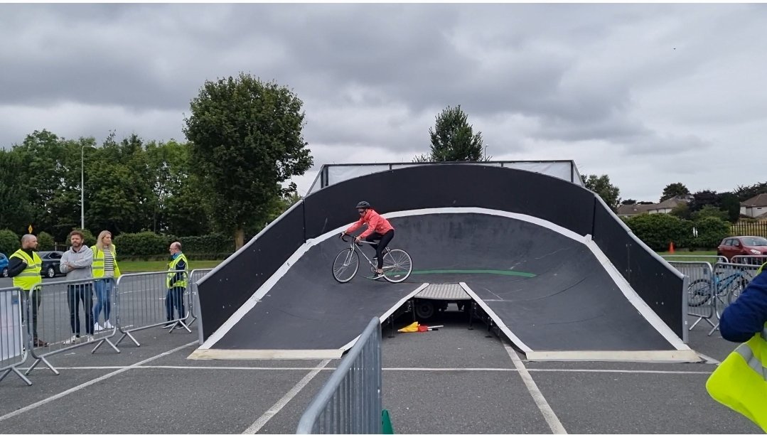 nessmul18's tweet photo. A great way to start #BikeWeek with a pop up #velodrome in the #Spawell some trill going around that.
@sdublincoco @streetvelodrome @dublincycling @SouthDubCycling @CyclingIreland https://t.co/8B1tW2D69b