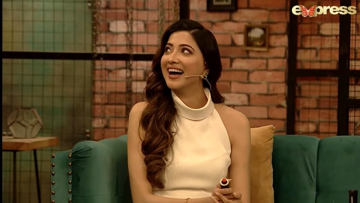 maryamuffyaar's tweet photo. When Ak Mentioned:
"MIYAN BIWI"
#aylan #aymeearsee #timeoutwithaylan https://t.co/pKw3z2G1kp