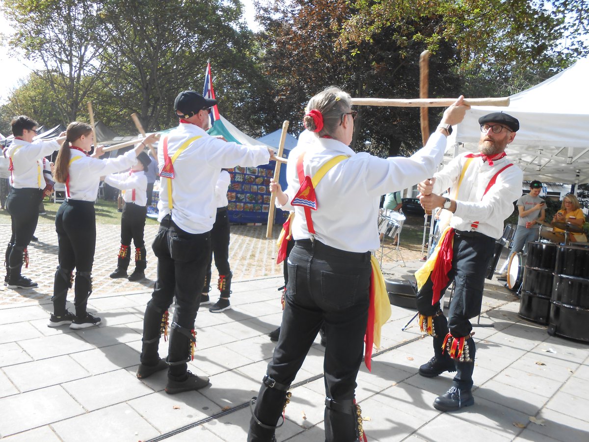 WorthingLarks's tweet photo. We have had an amazing two days dancing at @WorthingTCI Food Festival! We danced 4 stands in all and are very excited to say we have already been invited back next year! #worthing #morrisdancing #worthingfoodfest #worthinglarks #morrisiscool #cotswoldmorris https://t.co/brB8FoJhnV
