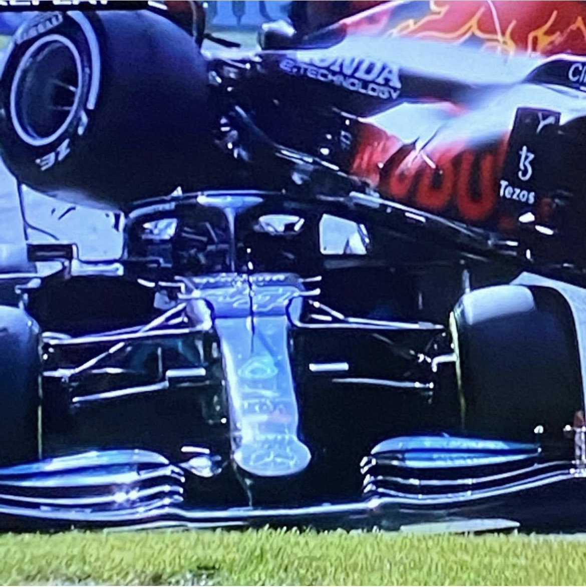 Mariana Becker tweet media