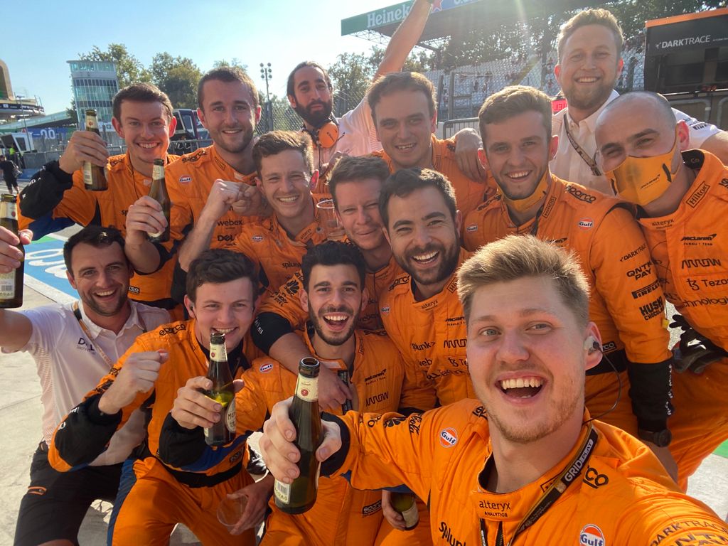 MarcCox's tweet photo. Mummy, we did a thing 🧡 https://t.co/EDqCFXTMGZ