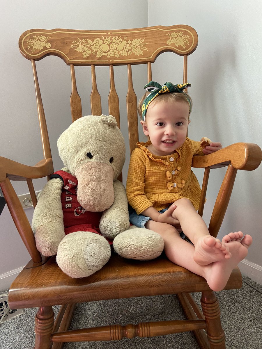 Erika_Gibeaut's tweet photo. Livi girl is game day ready! Go Pack go! 💚💛 #GoPackGo @packers https://t.co/Lt8D7mhQle
