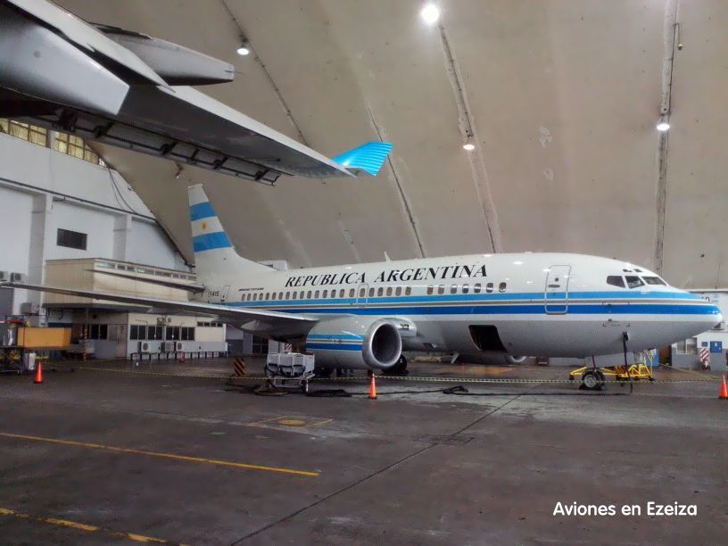 #PASO2021 
Se utilizó un Boeing 737 de la FAA exclusivamente para que la vicepresidente emita su voto en Santa Cruz. La aeronave realizó 4 vuelos 
10-09 AEP-RGL / RGL-AEP #Ferry 
12-09 AEP-RGL #Ferry / RGL-AEP
8.500km - U$D 55.000 de combustible. #Tango04 #Presidencial02