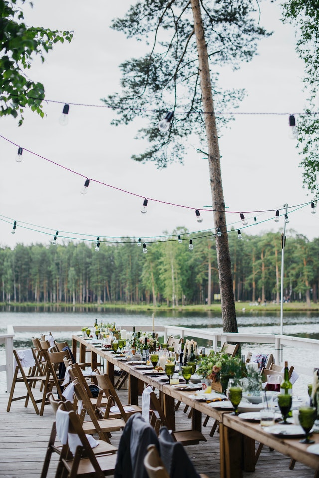 invitdus's tweet image. Host a Rustic Boho party and invite your friends to your backyard celebration. With cotton candy bars and garlands all over, have fun and take cute photos along hanging dream catchers.
#rusticboho #boho #dreamcatchers