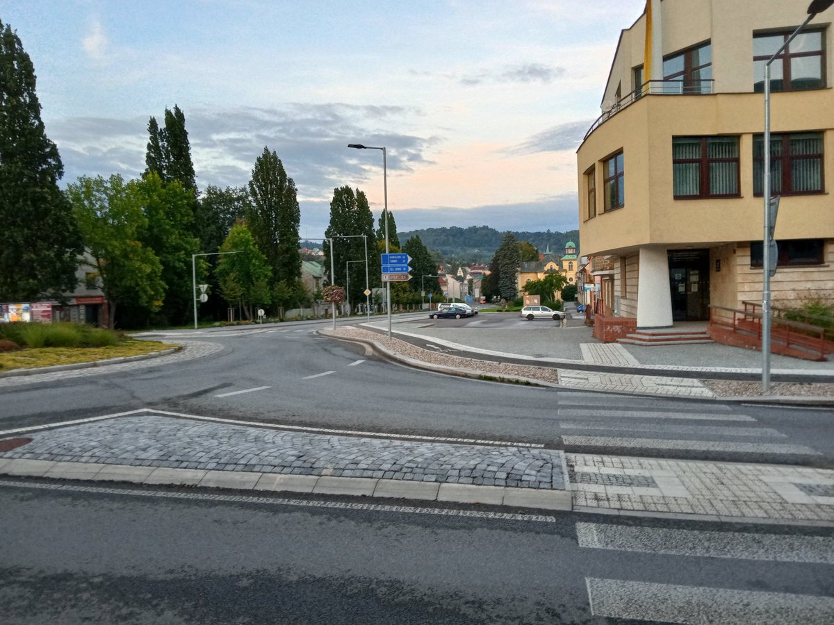 KDUSemilsko's tweet photo. Hezký nedělní večer ze Semil.
@SpoluKoalice @kducsl @ODScz @TOP09cz.
@KDU_Liberecko, #Semily. https://t.co/MgNbqf09mF