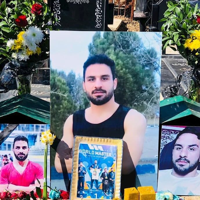 NikoOmidi's tweet photo. تیغ بدستان خامنه ای باید بدانند در سالگرد شهادت #نوید_افکاری شاهد خروش خشم خلق خواهند بود #ProsecuteRaisiNOW https://t.co/DLUcGUg1IM