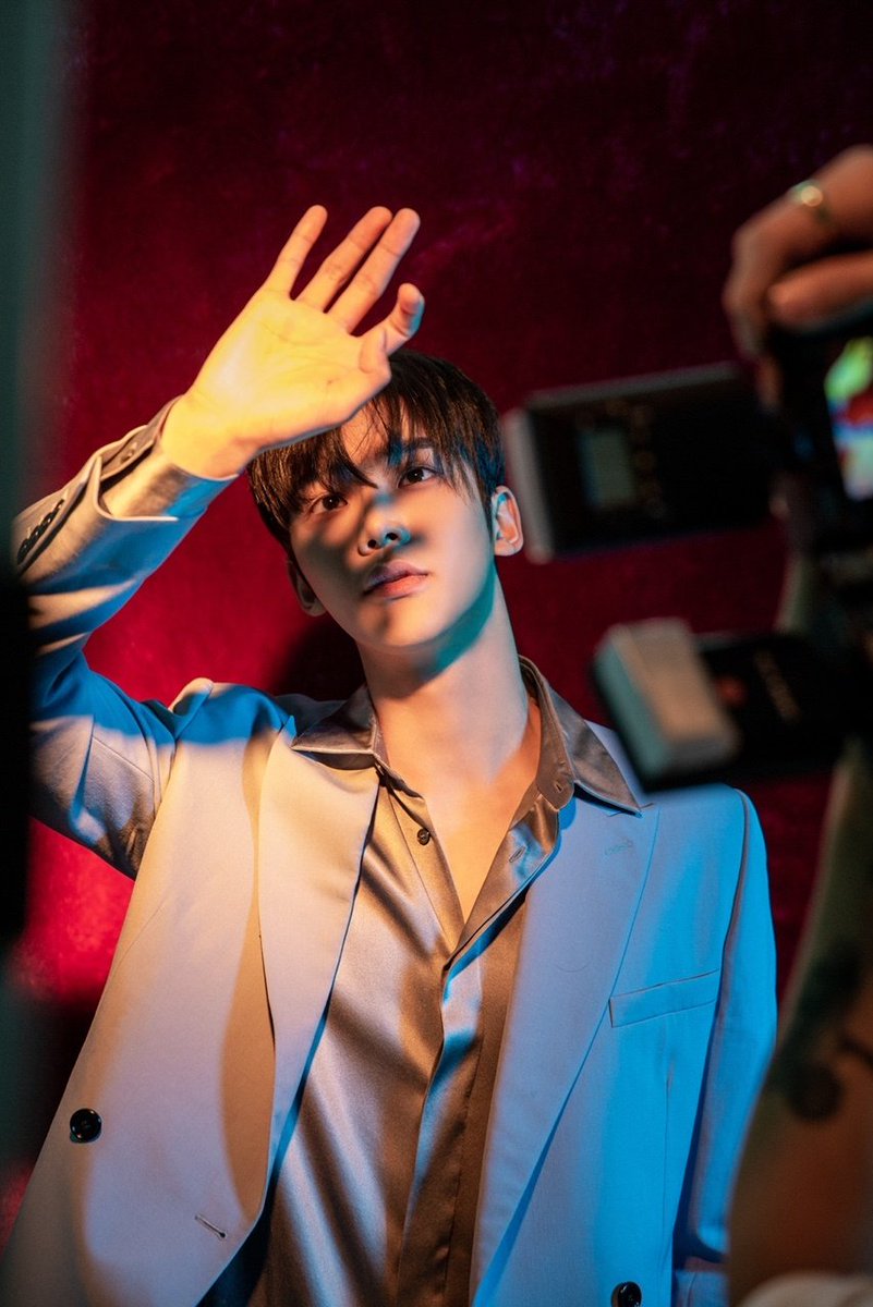 Rowoon_e's tweet image. ◕‿ ◕❤매일 너로 시작해서
                        너로 잠든다(๑˙❥˙๑)