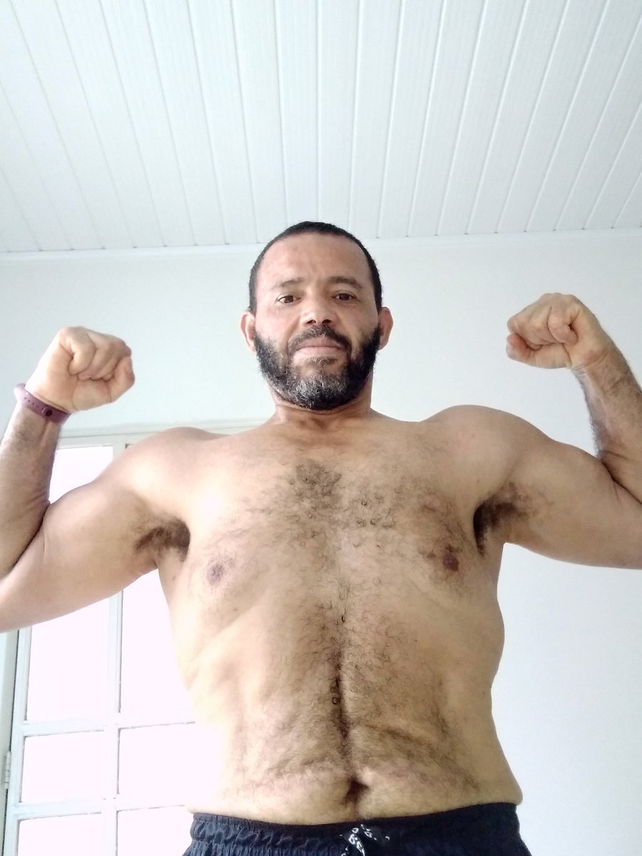 Maurili48679335's tweet photo. boa tarde https://t.co/VIKKbjG8zz