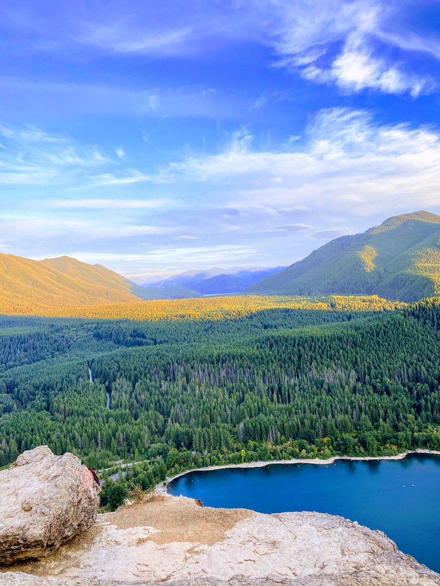 ExplorOff's tweet image. What hike to be alive! Wait for more content from sunset at this lookout 

👩‍💻Finally updated my website
🔗 exploroff.com
💭 LMK your thoughts

#exploroff #rattlesnake #rattlesnakeledge #rattlesnaketrail #rattlesnakelake #rattlesnakeridge #rattlesnakepoint #lookout #hike