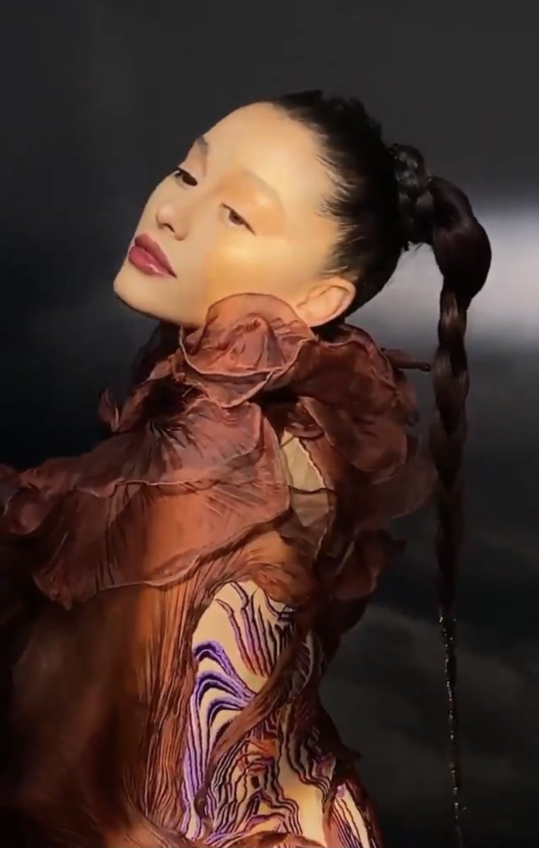 accessarianabr's tweet photo. Ariana Grande x Allure Magazine 🤎 https://t.co/hwKGpFJWqo