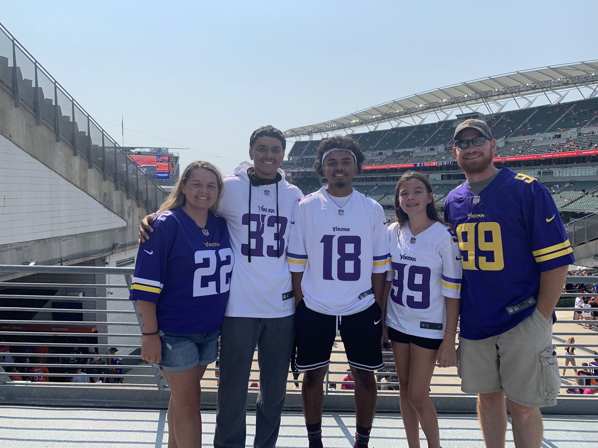 kbeckman_'s tweet photo. @Vikings Week 1 Let’s go!! #Skol https://t.co/2VT0sE9hHy